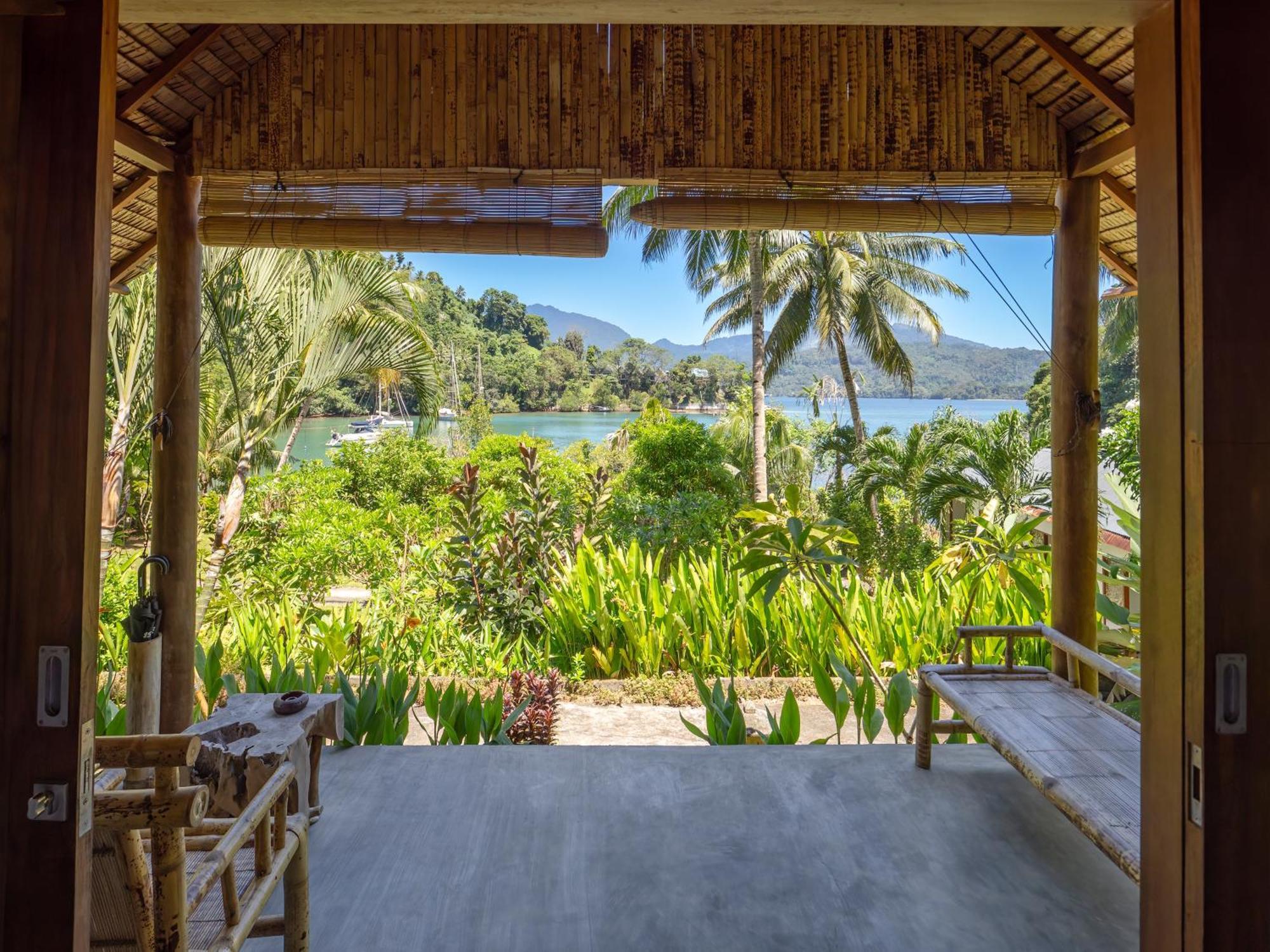 D'Lagoon Dive Resort Bitung Bagian luar foto